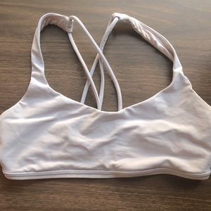 Lululemon Free to Be Bra